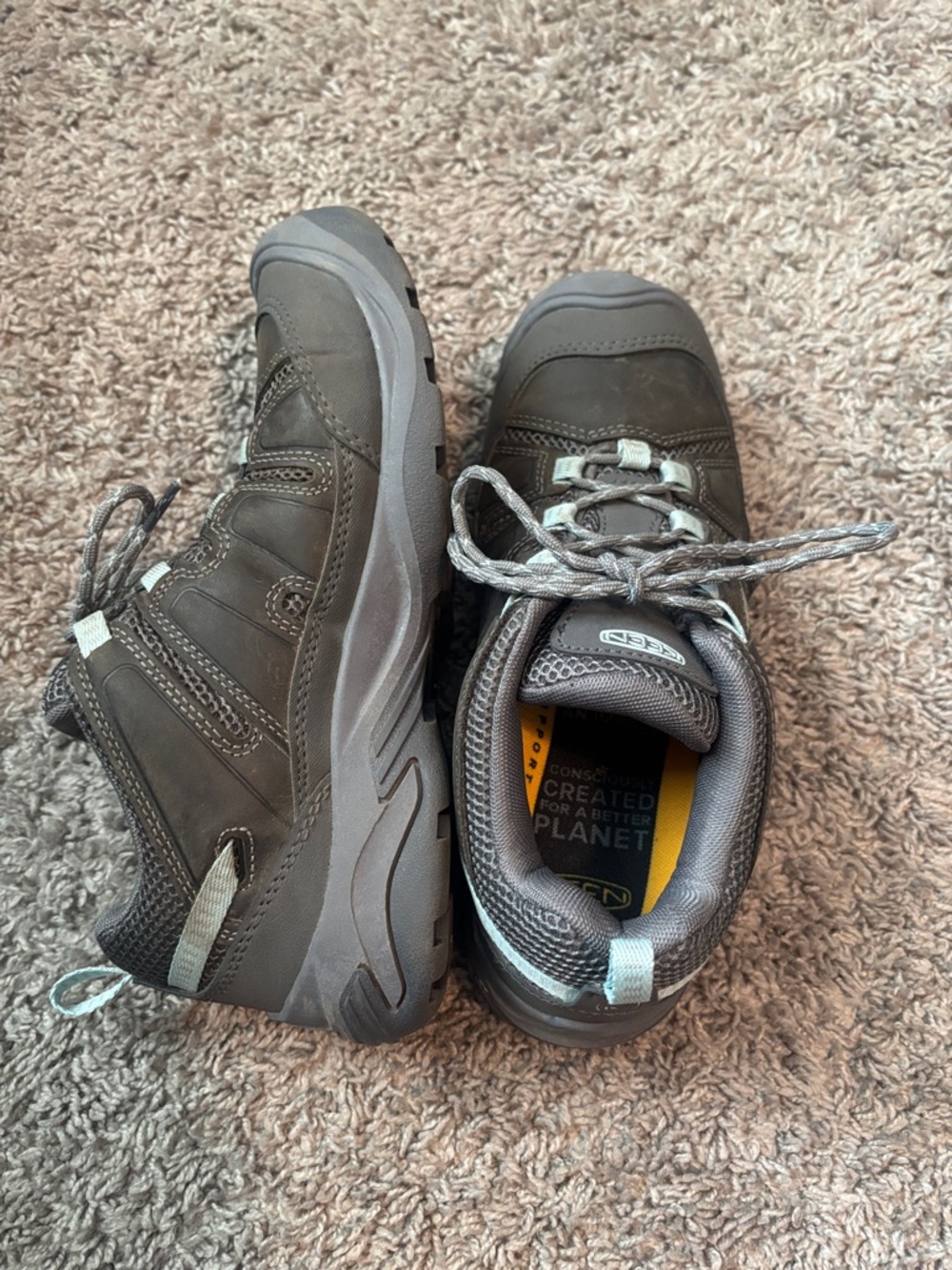 Keen Women's Brown Athletic Hiking Shoes with Light Gray Accents - Picture 4 of 10